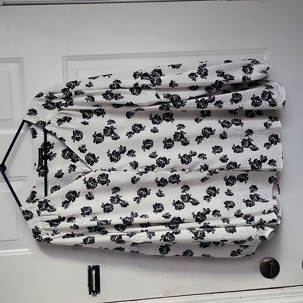 Lane Bryant Blouse in Floral Plus size